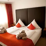 Arens 327mnn Отель