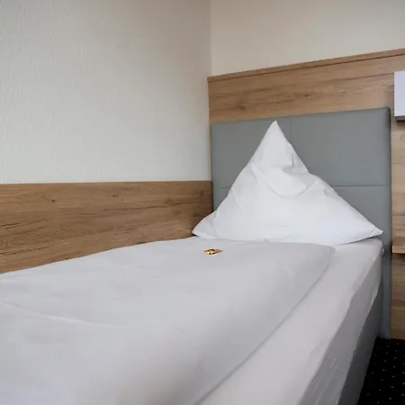 Hotel Arens 327mnn